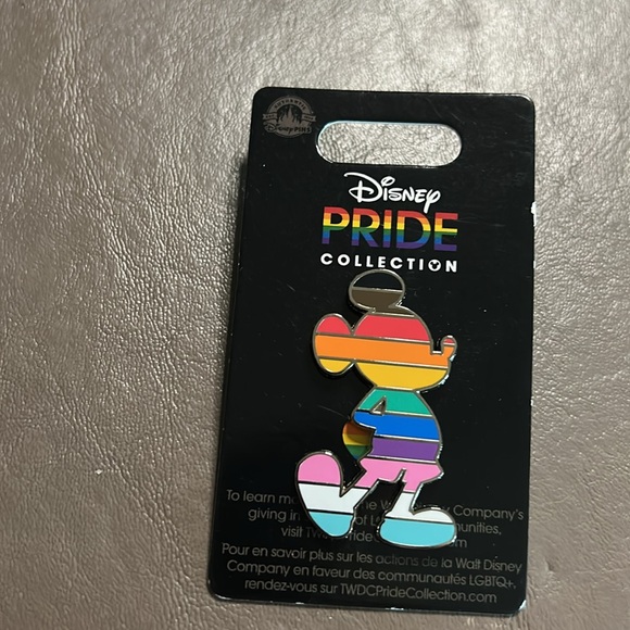 Disney Rainbow Pride Mickey Collectible Pin - Picture 3 of 4
